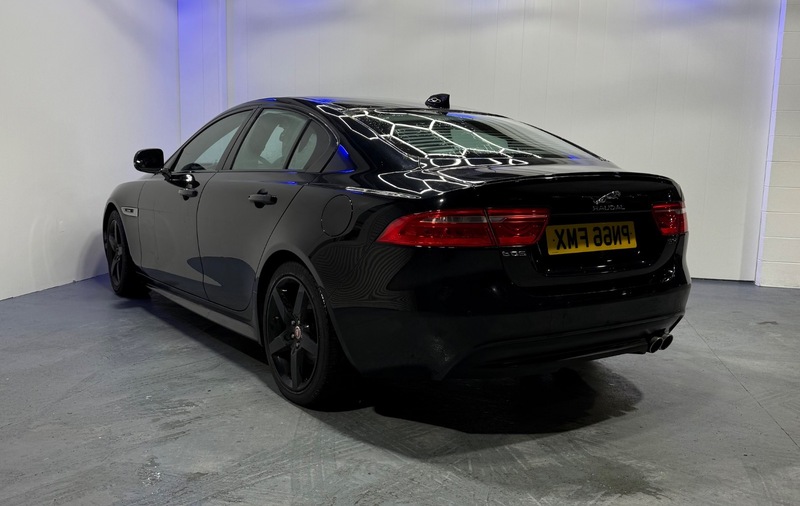 Used Jaguar XE 2016 for sale - 76618312: Photo 6