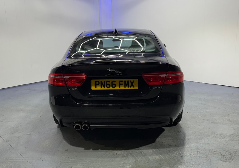 Used Jaguar XE 2016 for sale - 76618312: Photo 7