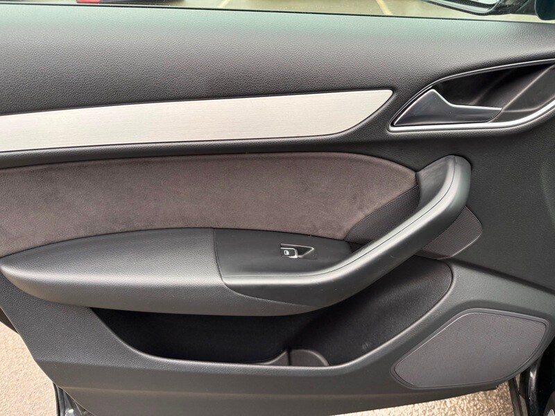 Used Audi Q3 2016 for sale - 77891439: Photo 32