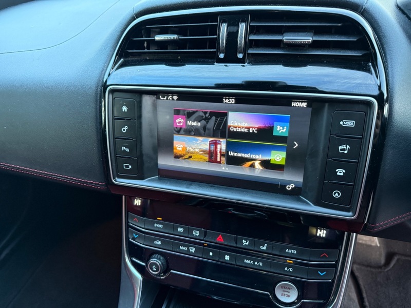 Used Jaguar XE 2016 for sale - 76655562: Photo 17