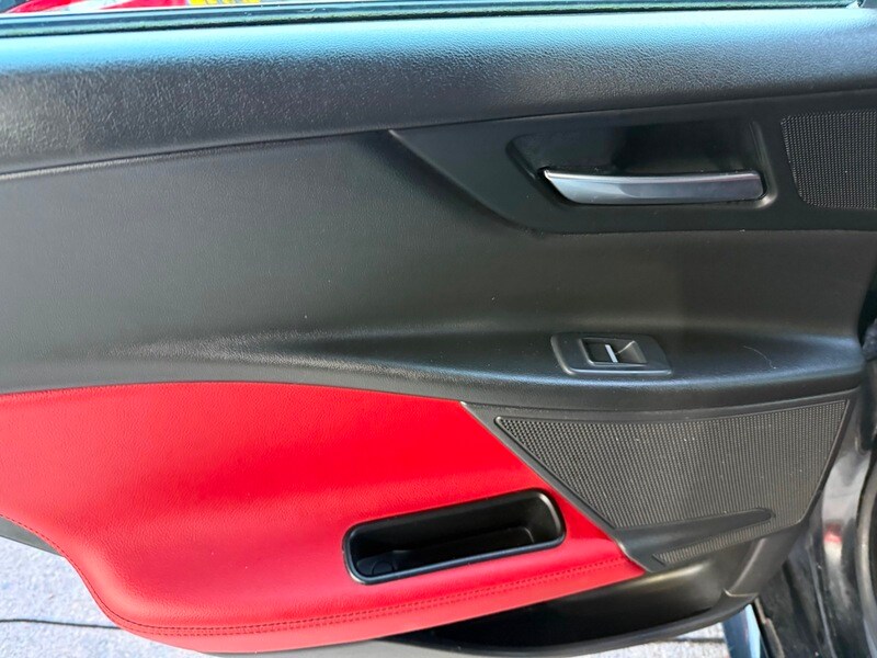 Used Jaguar XE 2016 for sale - 76655562: Photo 25