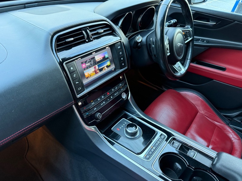 Used Jaguar XE 2016 for sale - 76655562: Photo 28