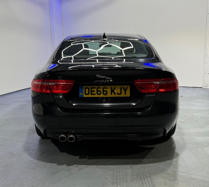 Used Jaguar XE 2016 for sale - 76655562: Photo 7