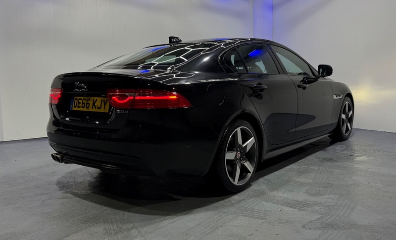 Used Jaguar XE 2016 for sale - 76655562: Photo 8