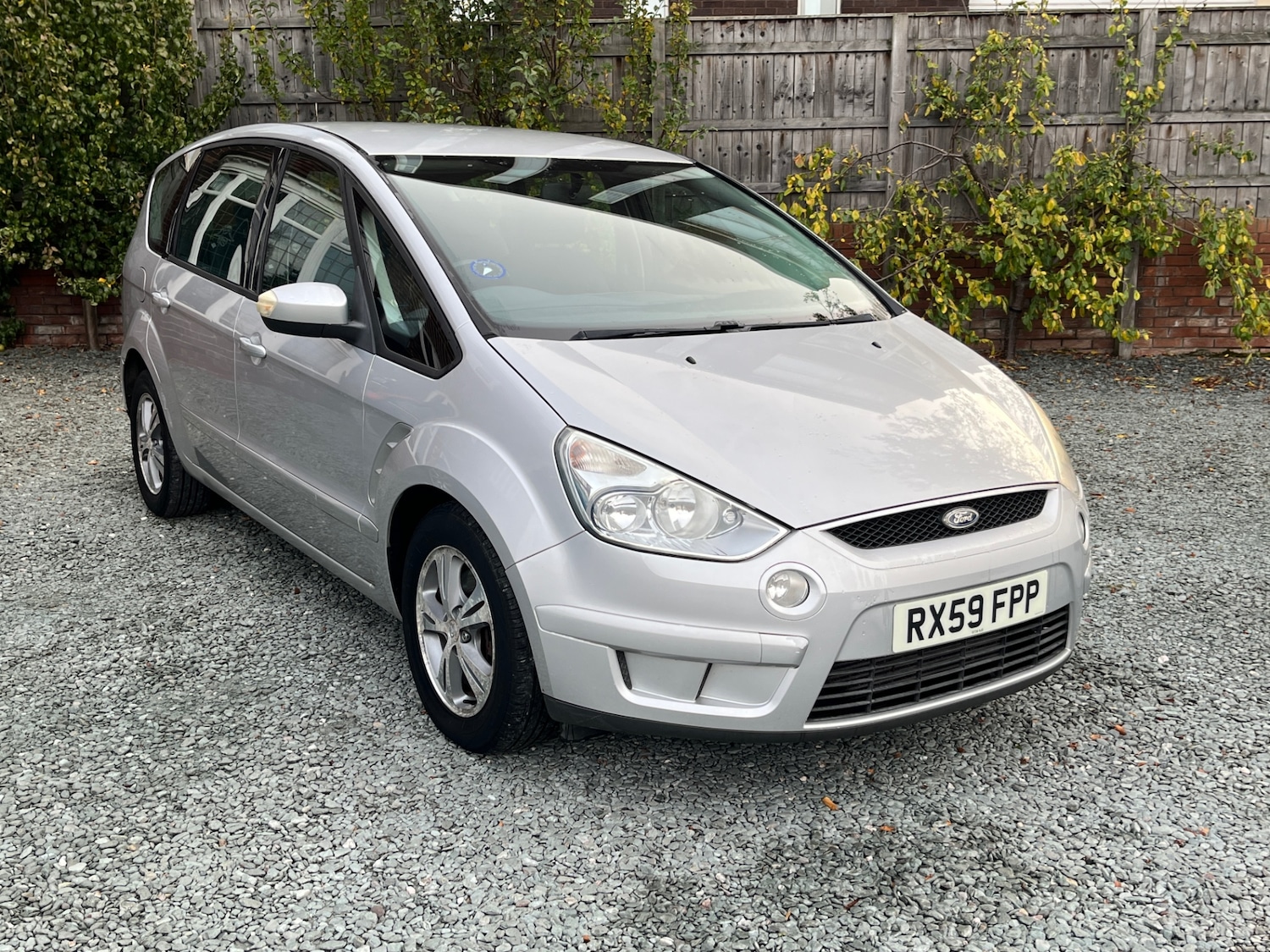 Used Ford S-Max 2009 for sale - 76411973: Photo 4