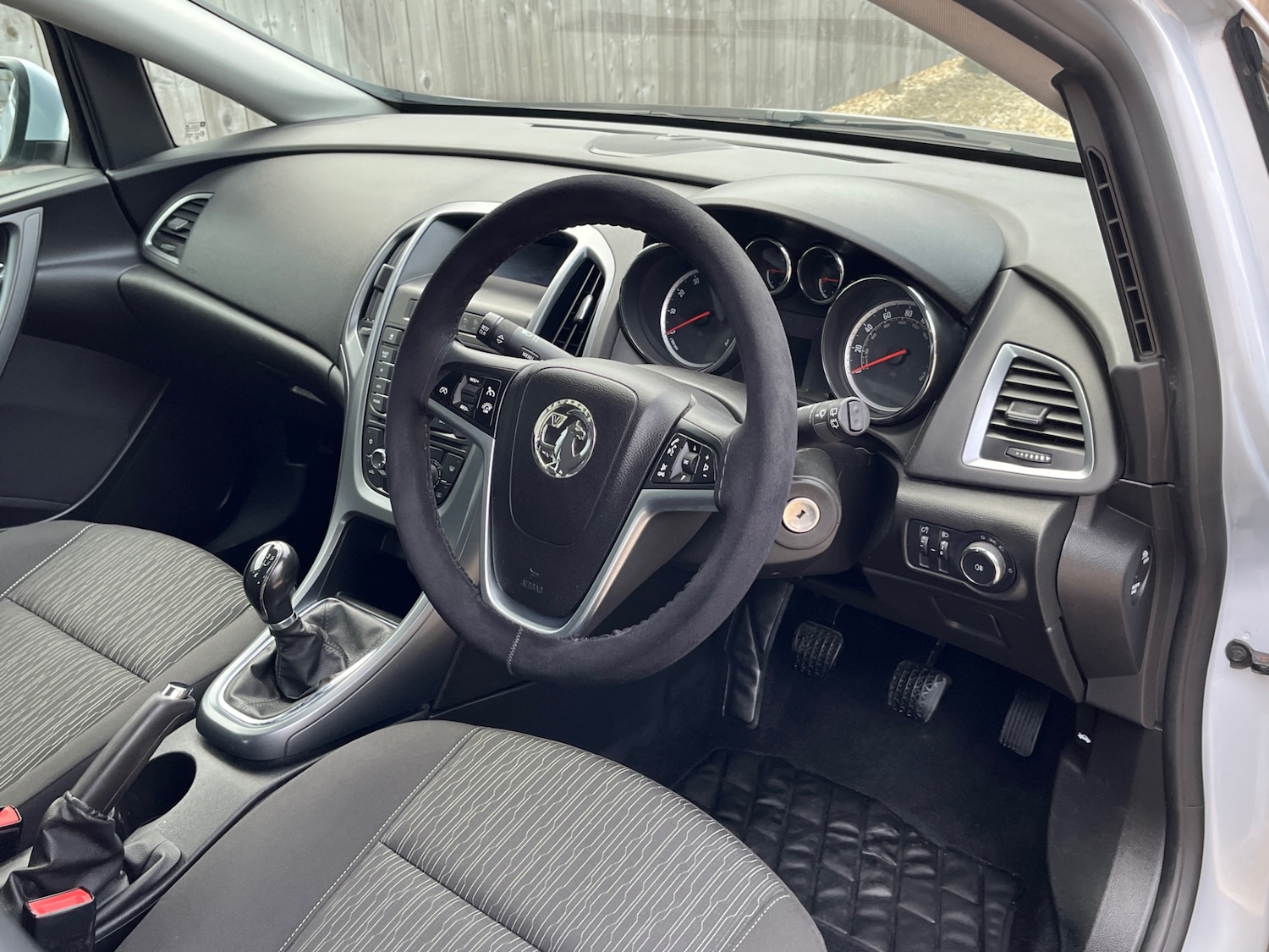 Used Vauxhall Astra 2014 for sale - 77700923: Photo 10