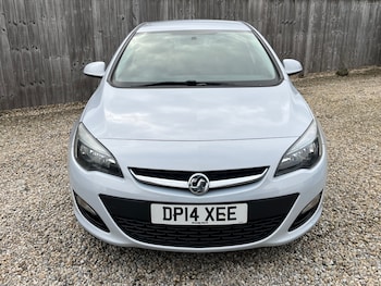 Used Vauxhall Astra 2014 for sale - 77700923: Photo