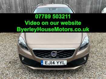 Used Volvo V40 2014 for sale - 76564887: Photo