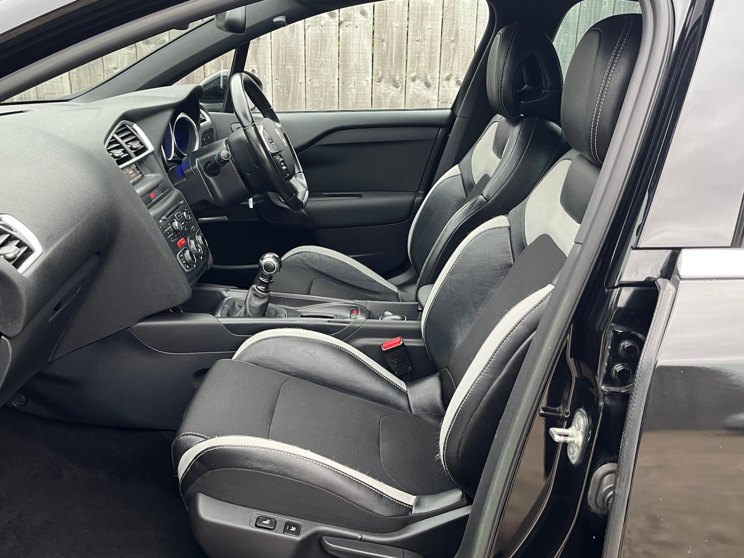 Used Citroen DS4 2013 for sale - 77904240: Photo 12