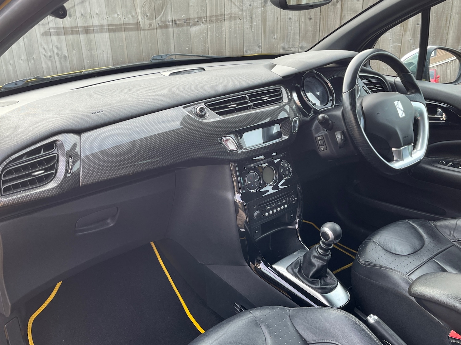 Used Citroen DS3 2011 for sale - 76651001: Photo 12