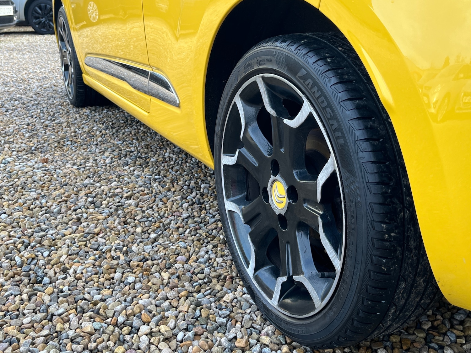 Used Citroen DS3 2011 for sale - 76651001: Photo 16