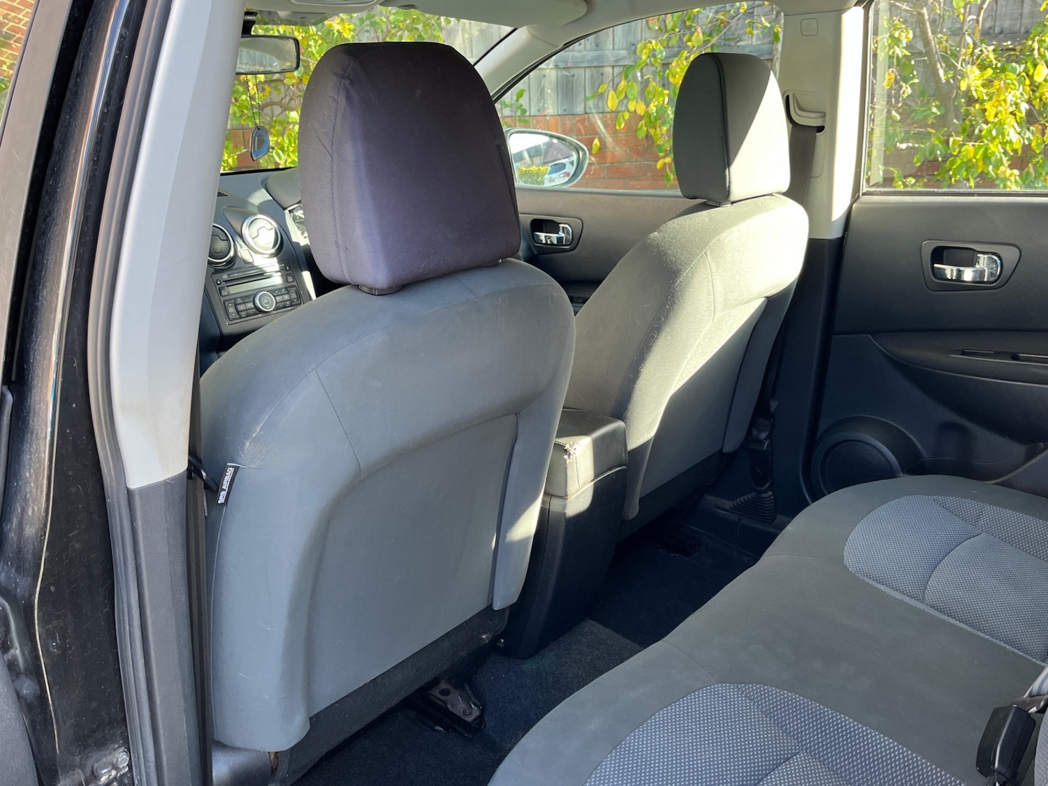 Used Nissan Qashqai 2010 for sale - 76391263: Photo 15