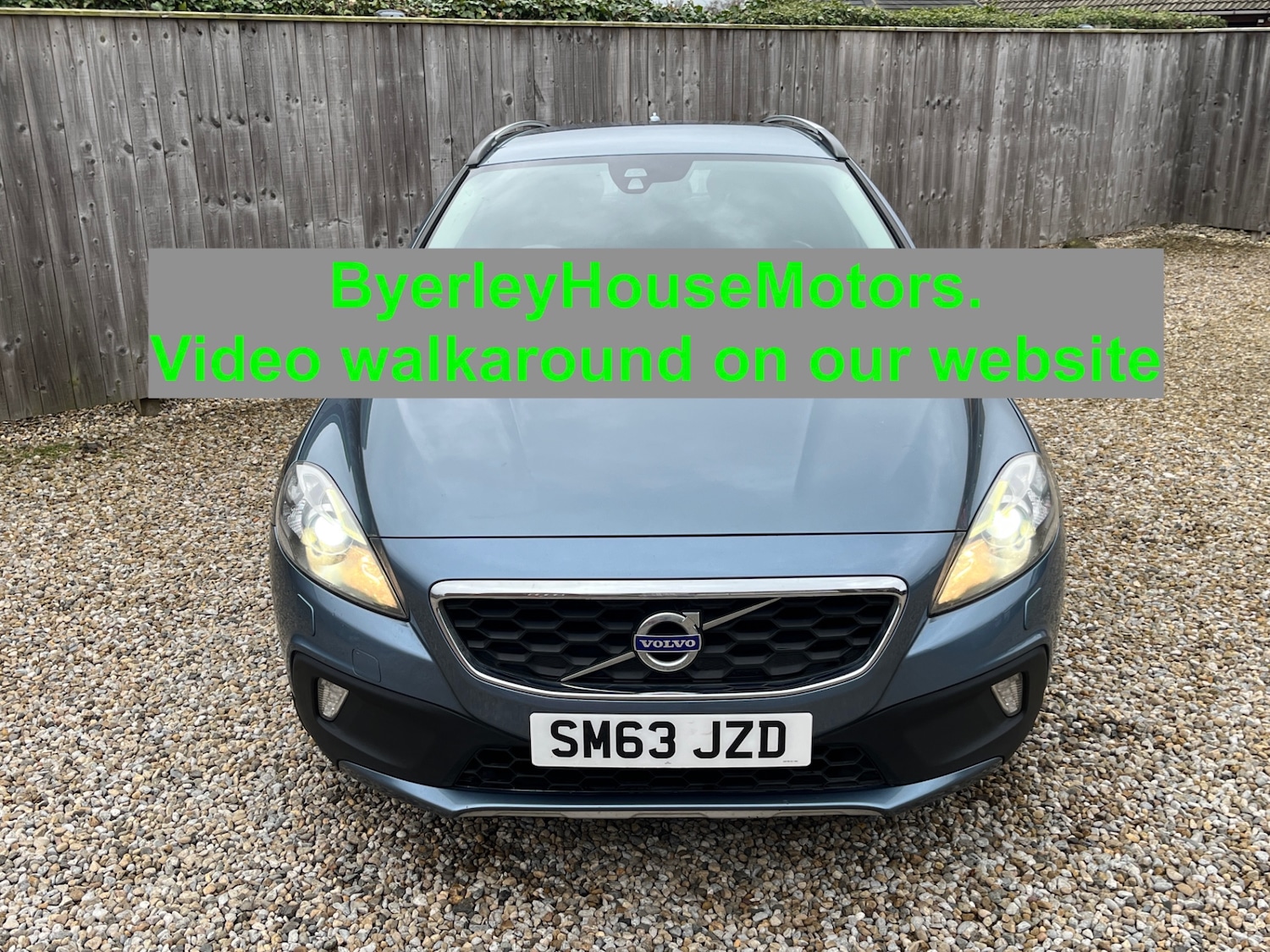 Used Volvo V40 2014 for sale - 77562878: Photo 2