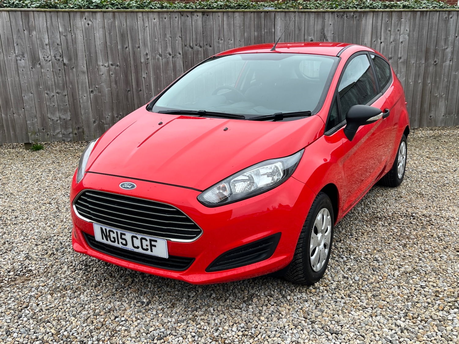 Used Ford Fiesta 2015 for sale - 77797049: Photo 3