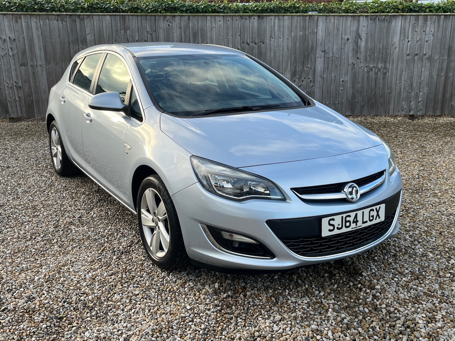 Used Vauxhall Astra 2014 for sale - 76889043: Photo 1