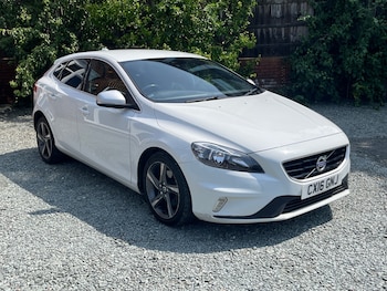 Used Volvo V40 2016 for sale - 79017578: Photo