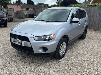 Used Mitsubishi Outlander 2011 for sale - 75065089: Photo