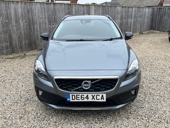 Used Volvo V40 2014 for sale - 79672387: Photo
