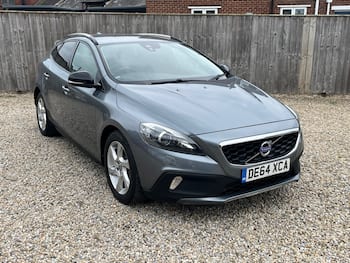 Used Volvo V40 2014 for sale - 79672387: Photo