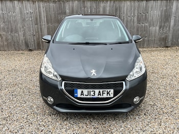 Used Peugeot 208 2013 for sale - 75789104: Photo