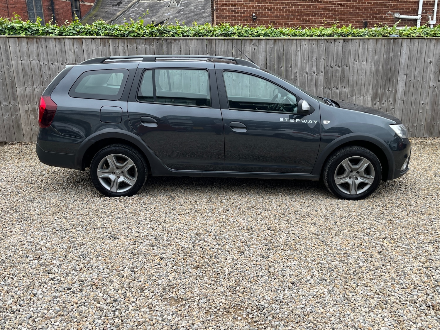 Used Dacia Logan MCV 2019 for sale - 76309680: Photo 6
