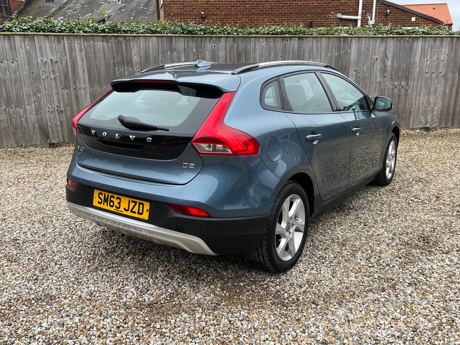 Used Volvo V40 2014 for sale - 77701517: Photo 9