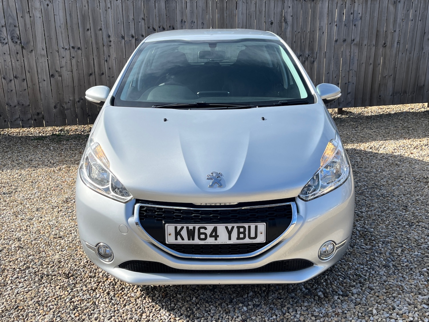 Used Peugeot 208 2015 for sale - 76162150: Photo 3