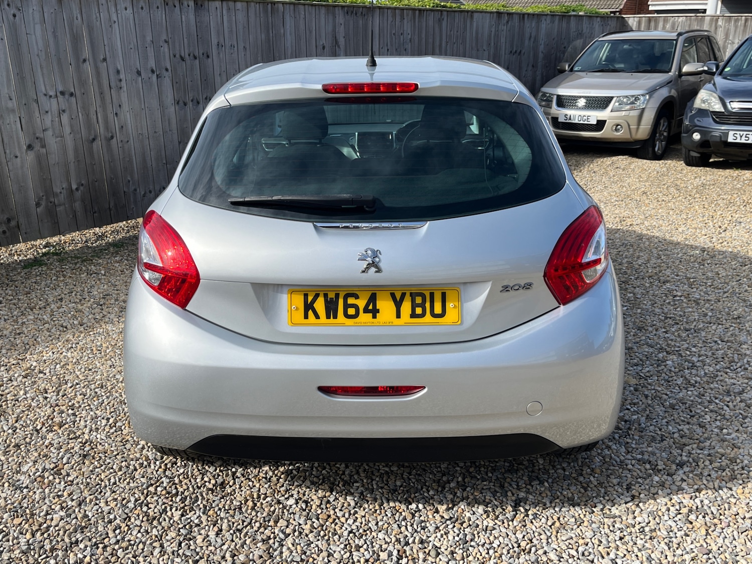Used Peugeot 208 2015 for sale - 76162150: Photo 8