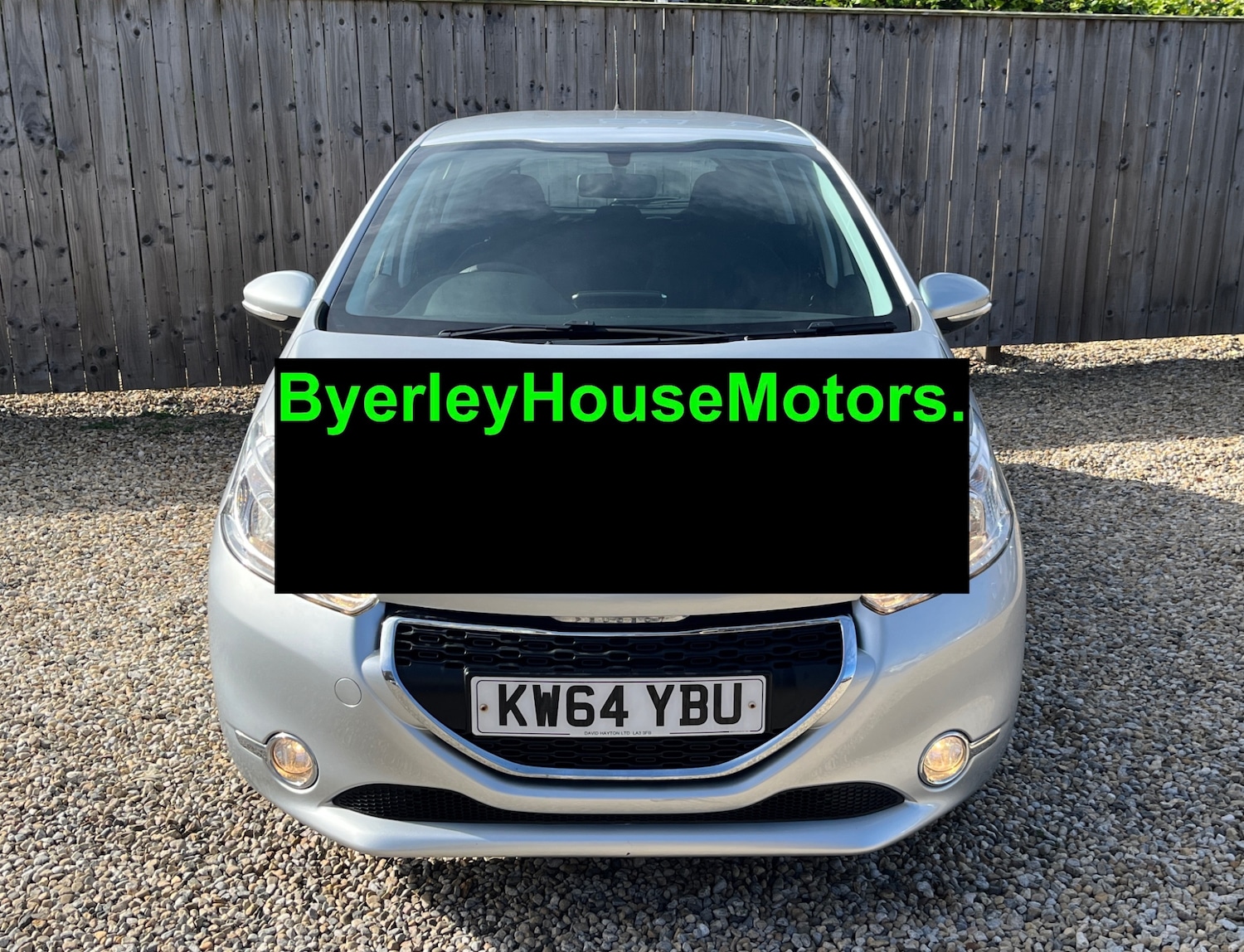 Used Peugeot 208 2015 for sale - 76851018: Photo 2