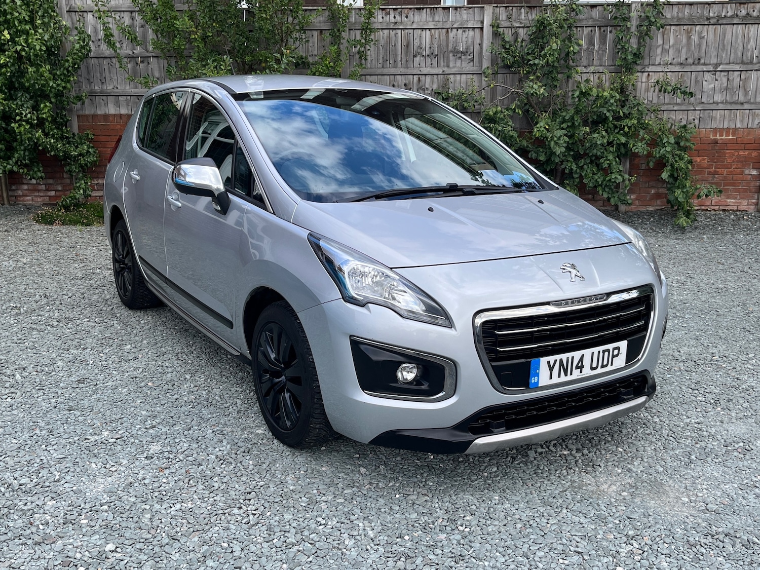 Used Peugeot 3008 2014 for sale - 76525703: Photo 4