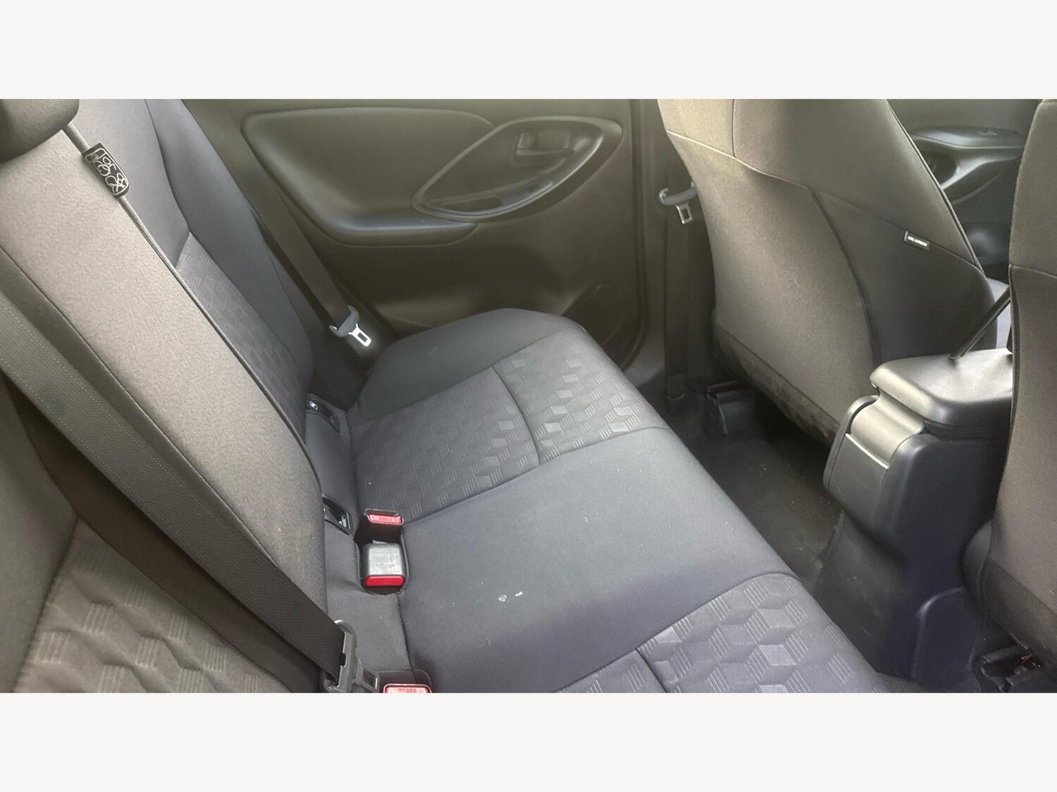 Used Toyota Yaris for sale - 76728918: Photo 15