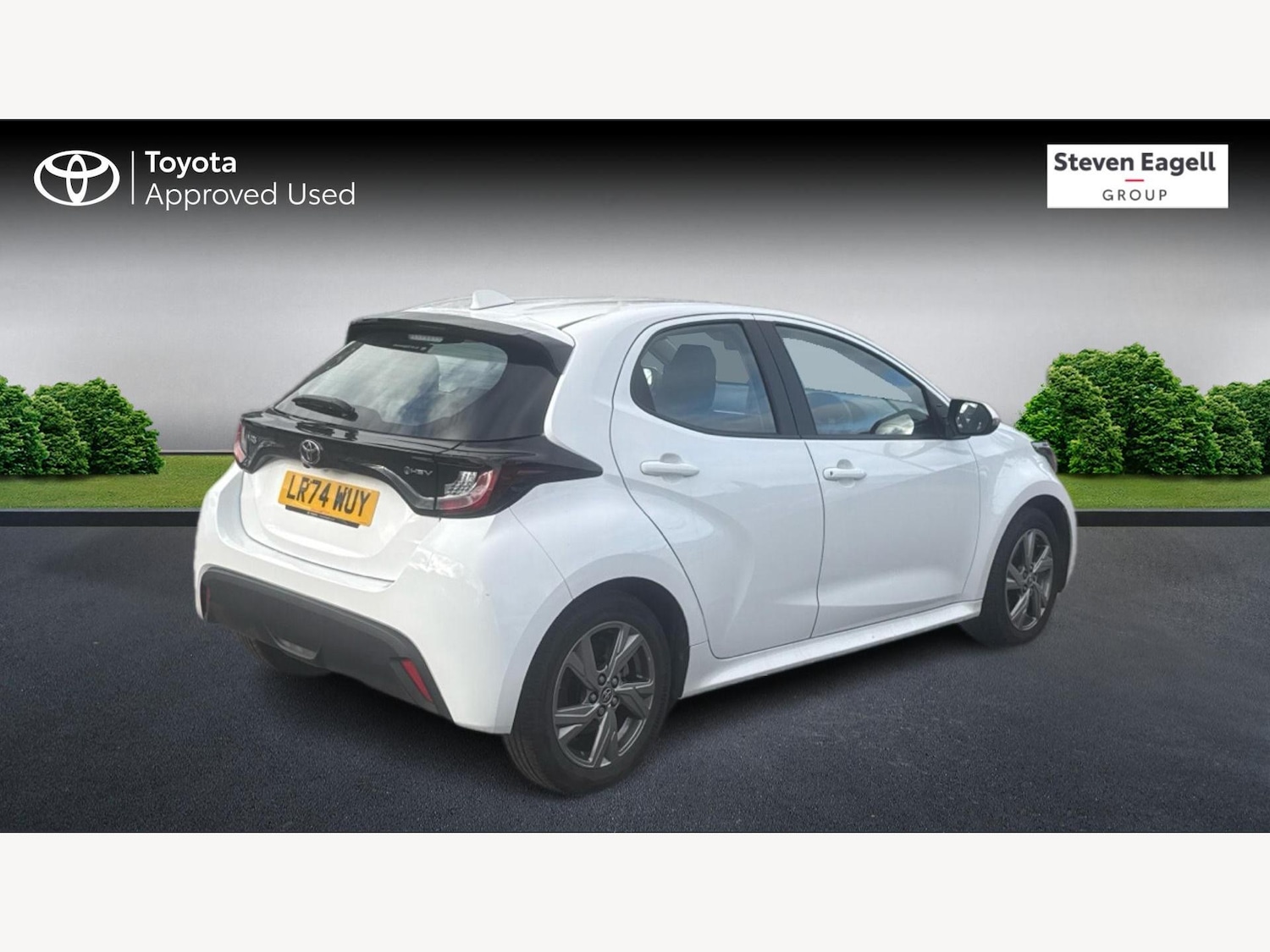 Used Toyota Yaris for sale - 76728918: Photo 2