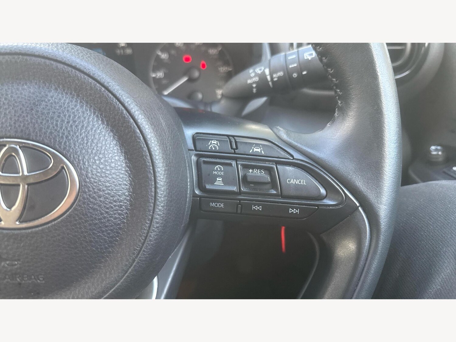 Used Toyota Yaris for sale - 76728918: Photo 22