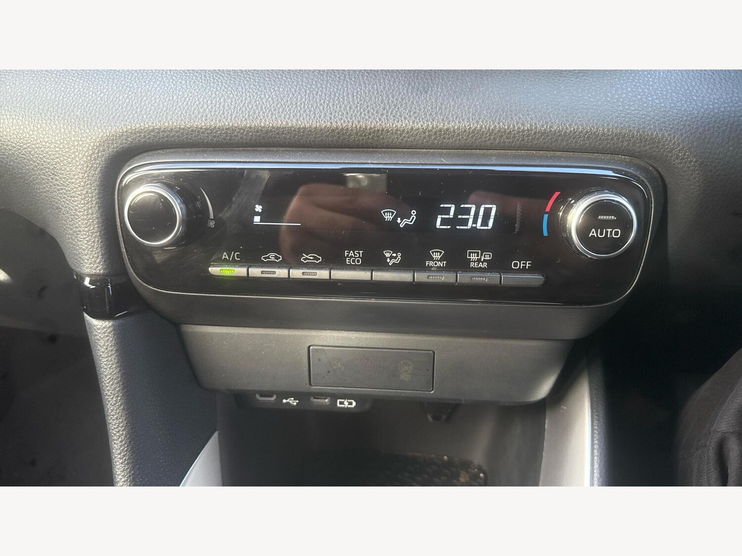 Used Toyota Yaris for sale - 76728918: Photo 26