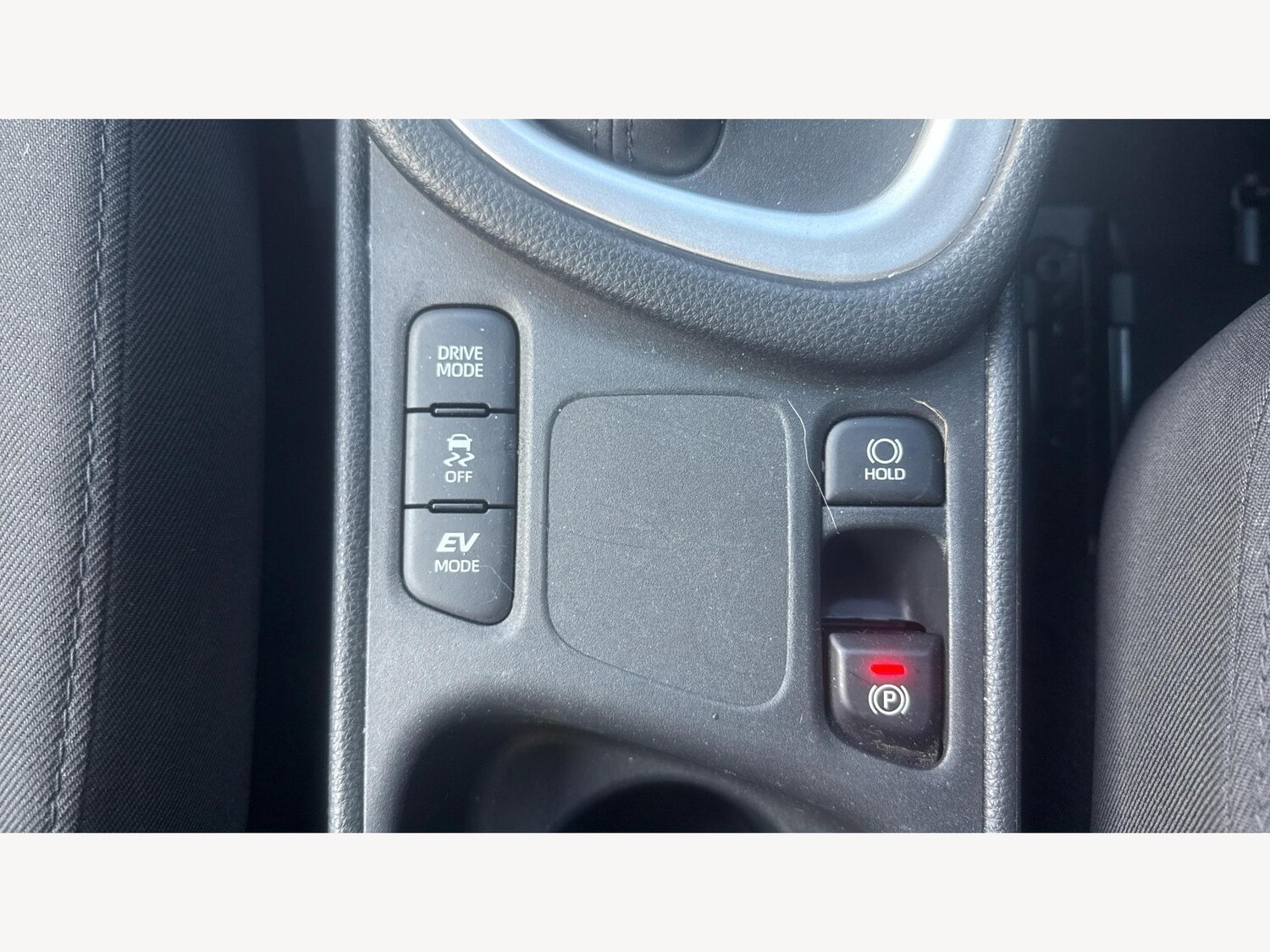 Used Toyota Yaris for sale - 76728918: Photo 28