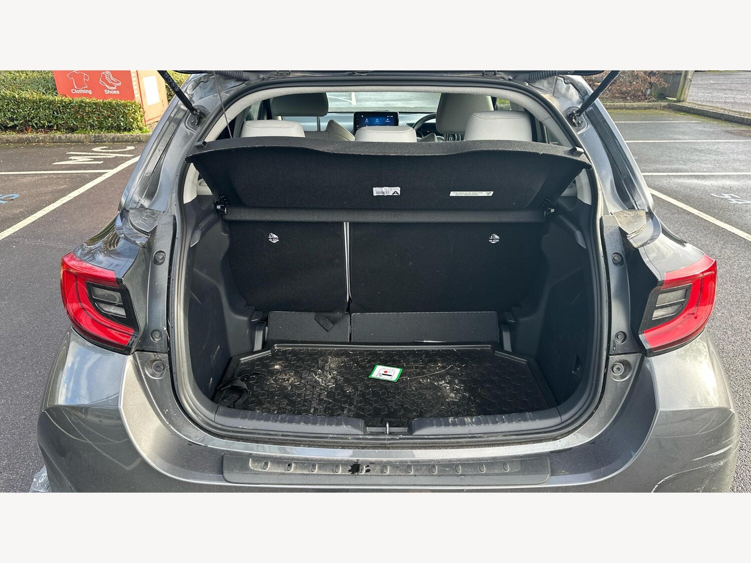 Used Toyota Yaris for sale - 77425661: Photo 16