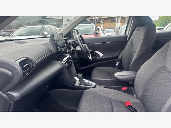 Used Toyota Yaris Cross 2023 for sale - 75449741: Photo 12