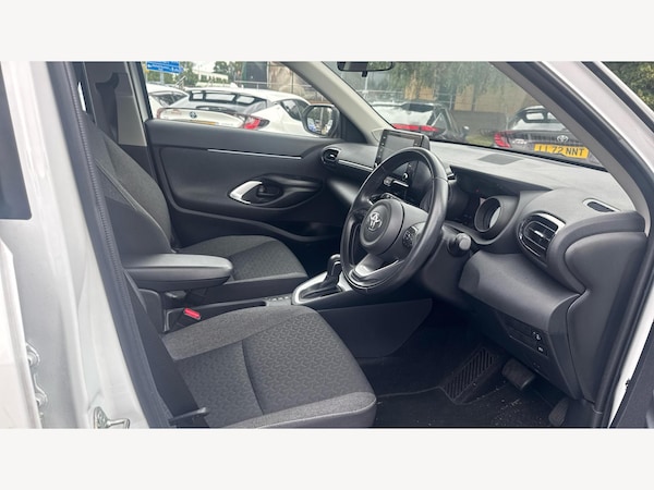 Used Toyota Yaris Cross 2023 for sale - 75449741: Photo 13