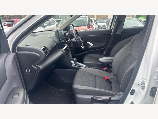 Used Toyota Yaris Cross 2023 for sale - 75449741: Photo 14