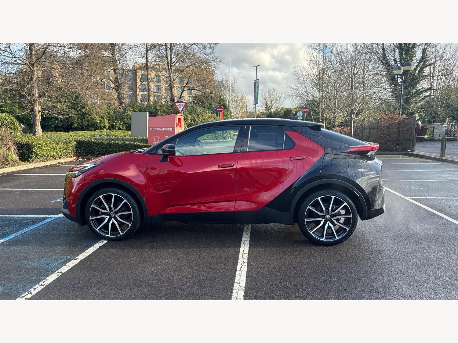 Used Toyota C-HR for sale - 77658471: Photo 19