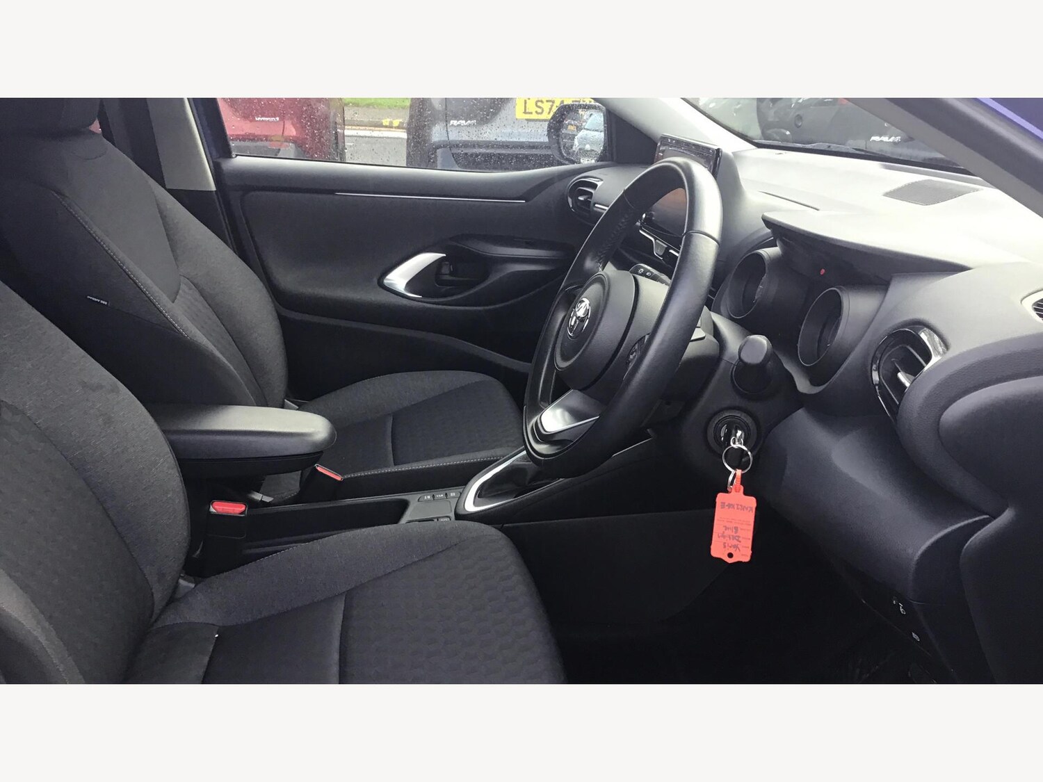 Used Toyota Yaris 2022 for sale - 76715619: Photo 13