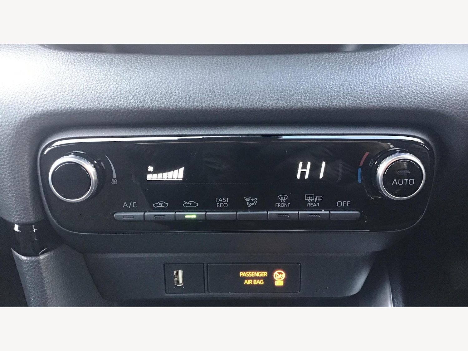 Used Toyota Yaris 2022 for sale - 76715619: Photo 23