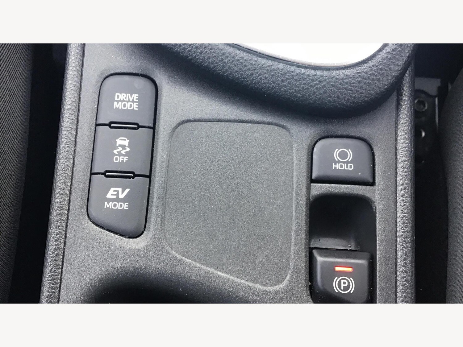 Used Toyota Yaris 2022 for sale - 76715619: Photo 24