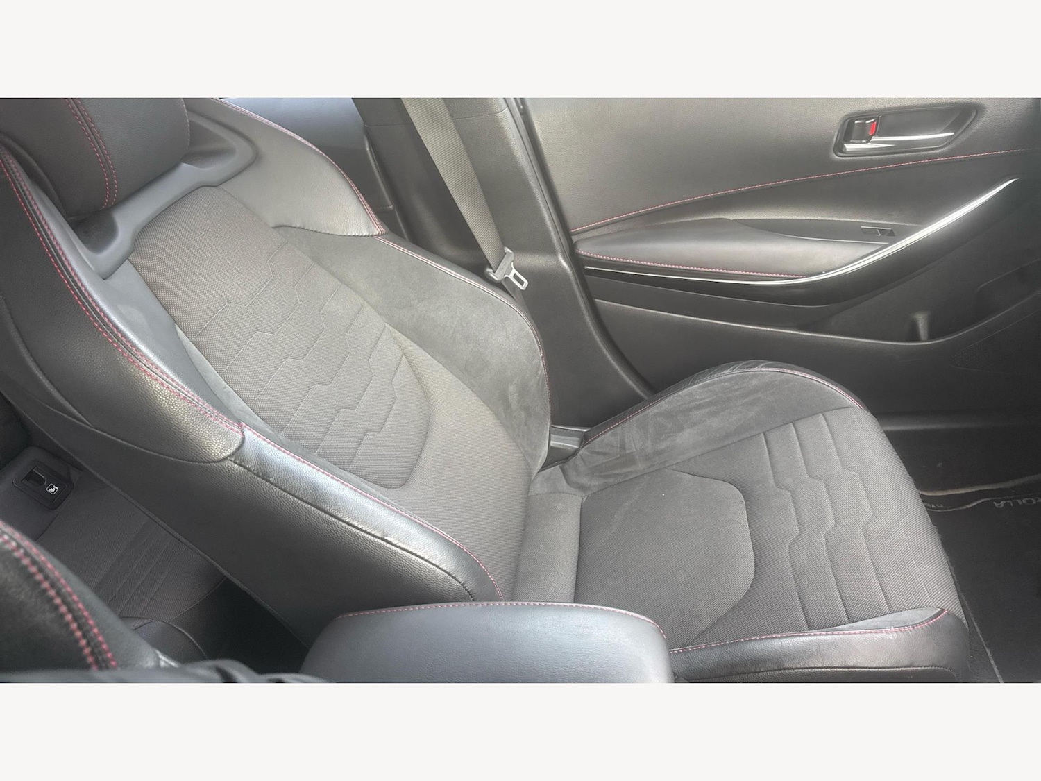 Used Toyota Corolla 2019 for sale - 77060404: Photo 27