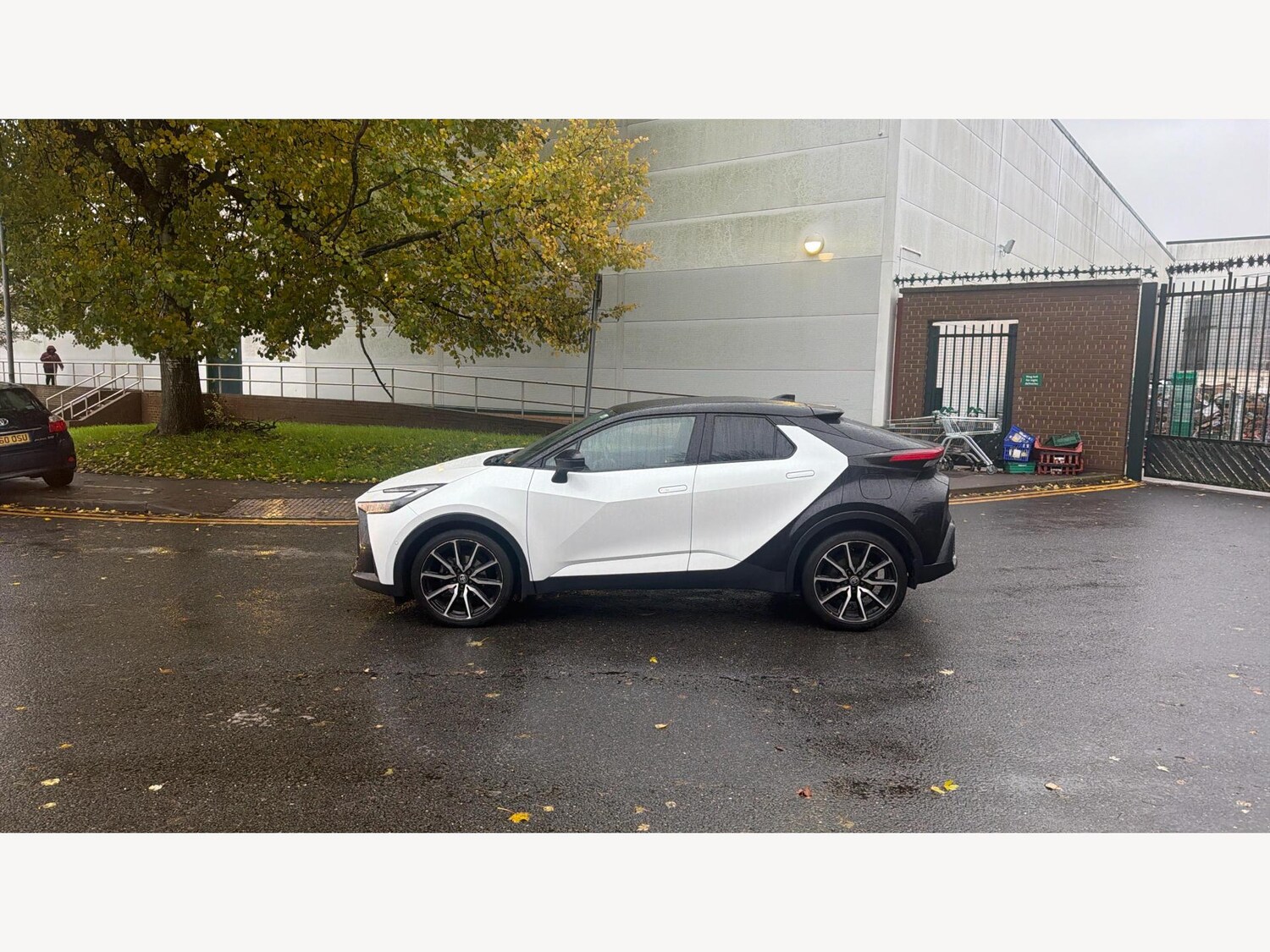 Used Toyota C-HR for sale - 77625814: Photo 19