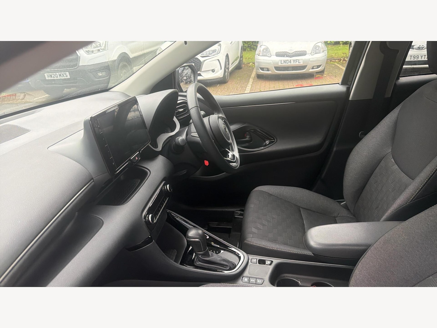 Used Toyota Yaris for sale - 77190543: Photo 12