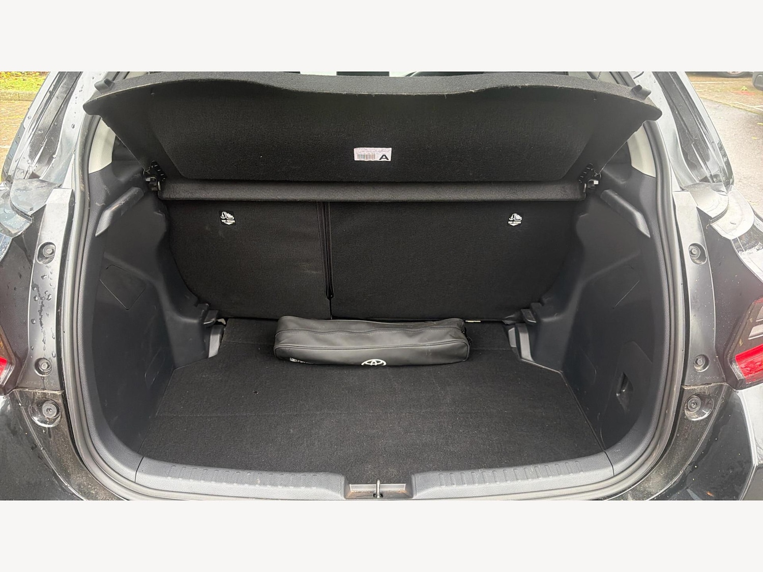 Used Toyota Yaris for sale - 77190543: Photo 16