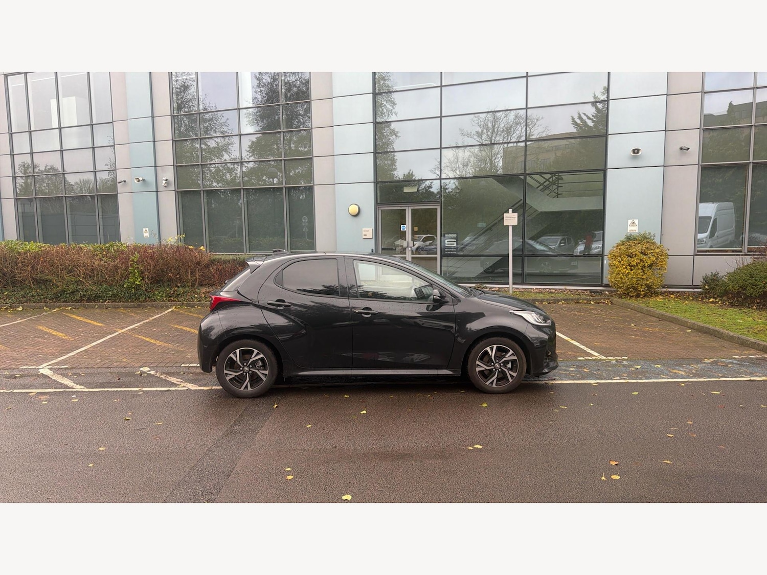 Used Toyota Yaris for sale - 77190543: Photo 18