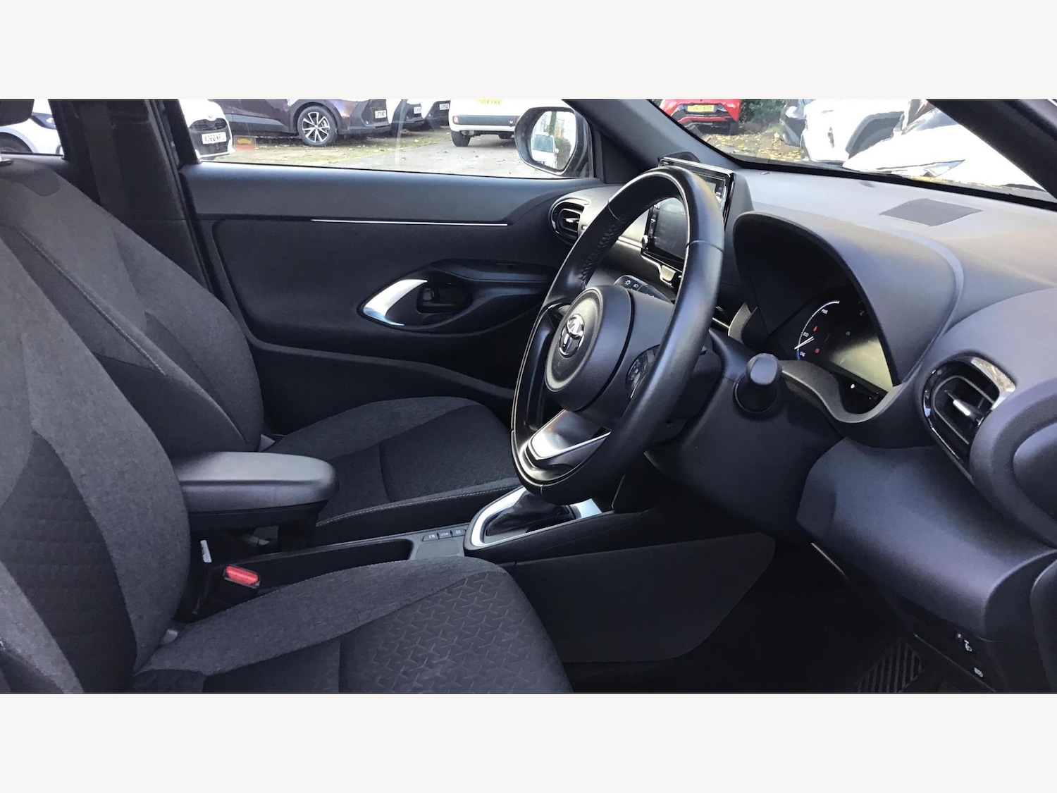 Used Toyota Yaris Cross 2022 for sale - 76887340: Photo 13