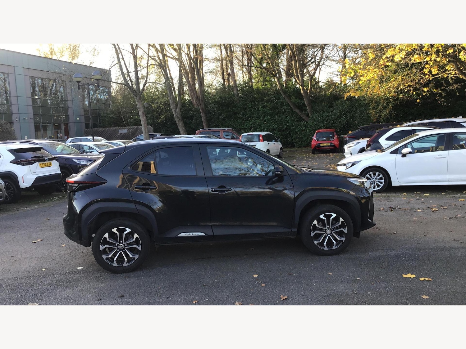 Used Toyota Yaris Cross 2022 for sale - 76887340: Photo 18